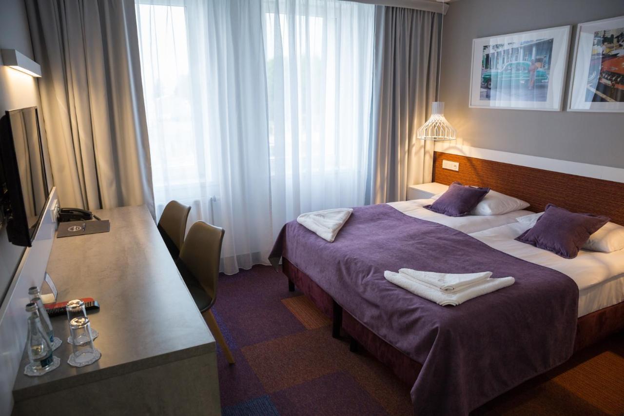 Hotel Quattro Szczecinek Bagian luar foto