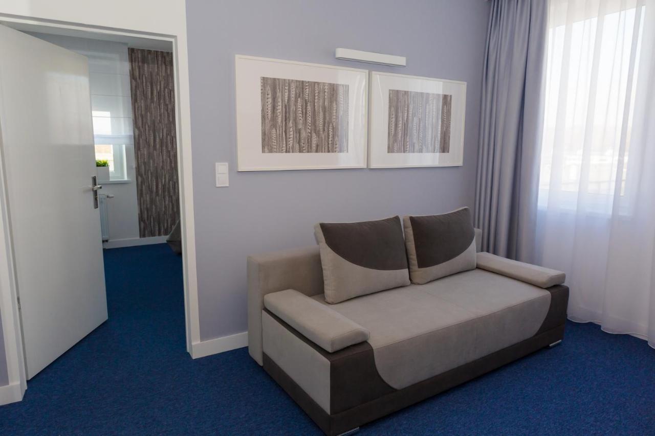 Hotel Quattro Szczecinek Bagian luar foto
