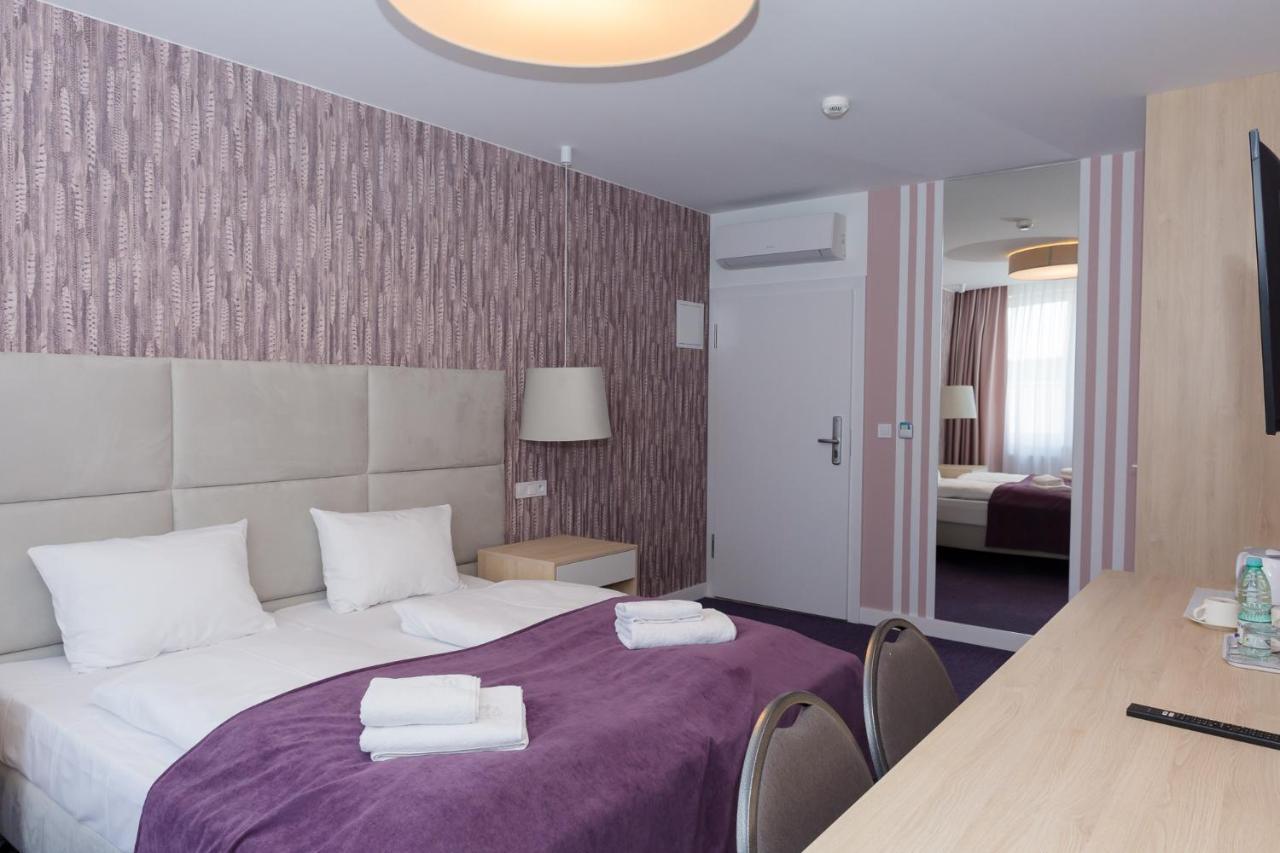 Hotel Quattro Szczecinek Bagian luar foto
