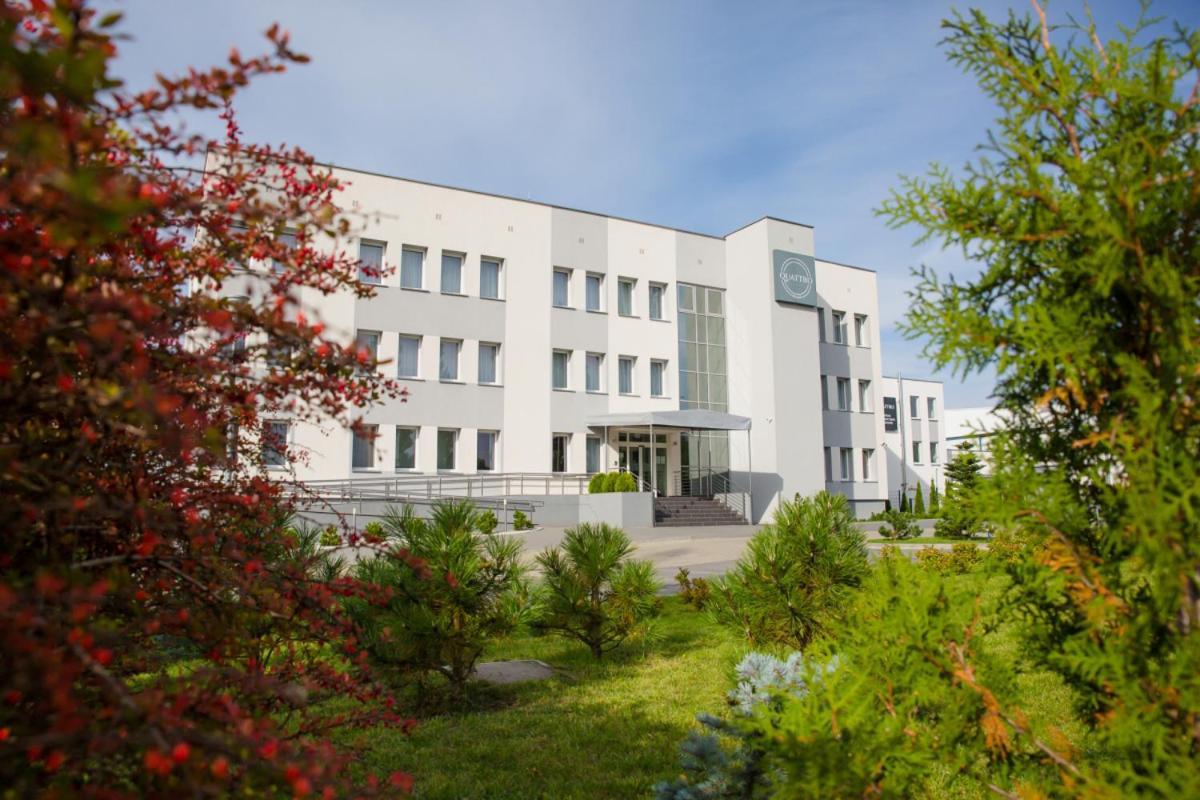 Hotel Quattro Szczecinek Bagian luar foto